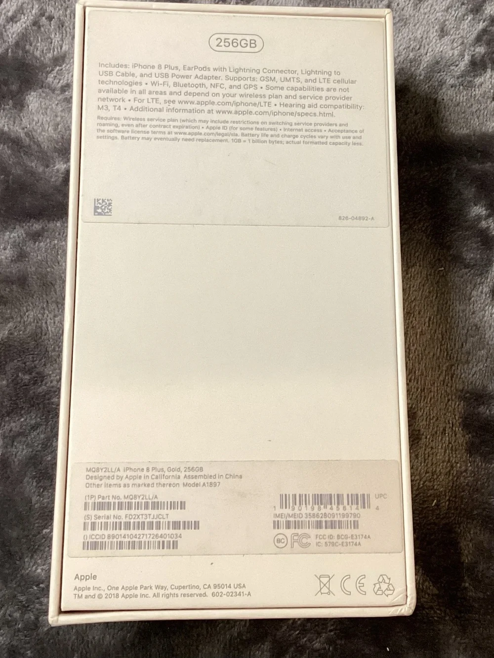 Apple iPhone 8 Plus Box